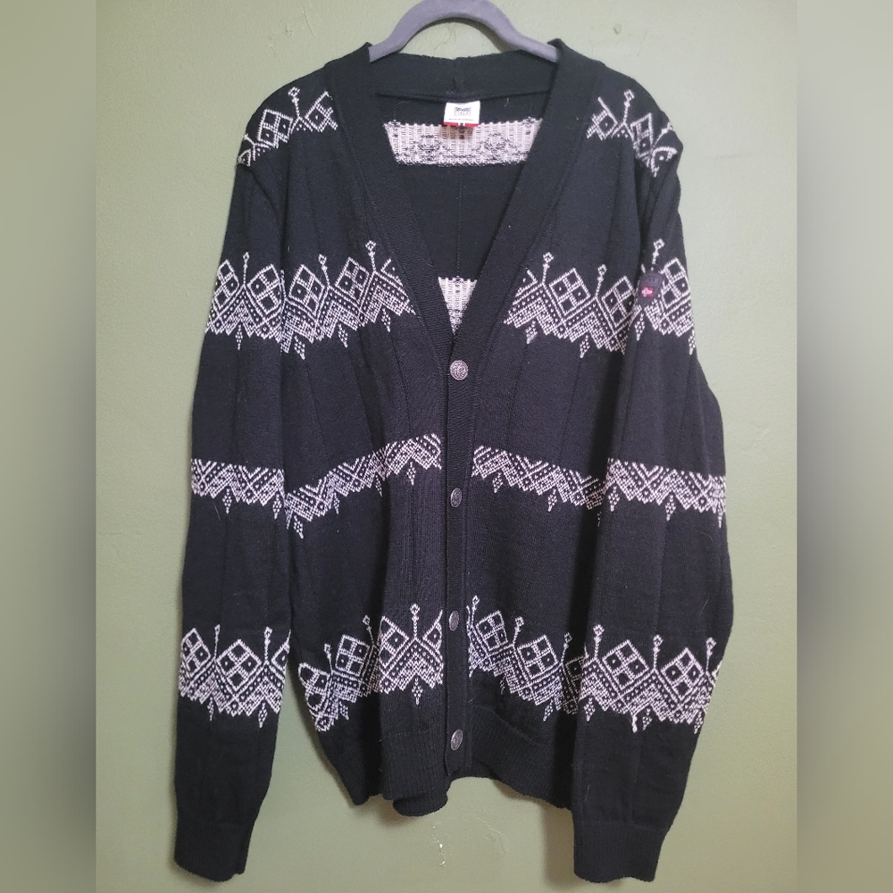 Dale of Norway Black Cardigan with White Nordic Pattern Size L